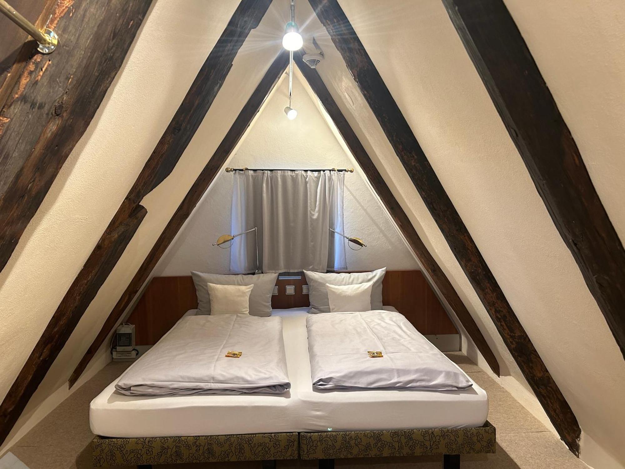 Schiefes Haus Hotell Ulm Eksteriør bilde